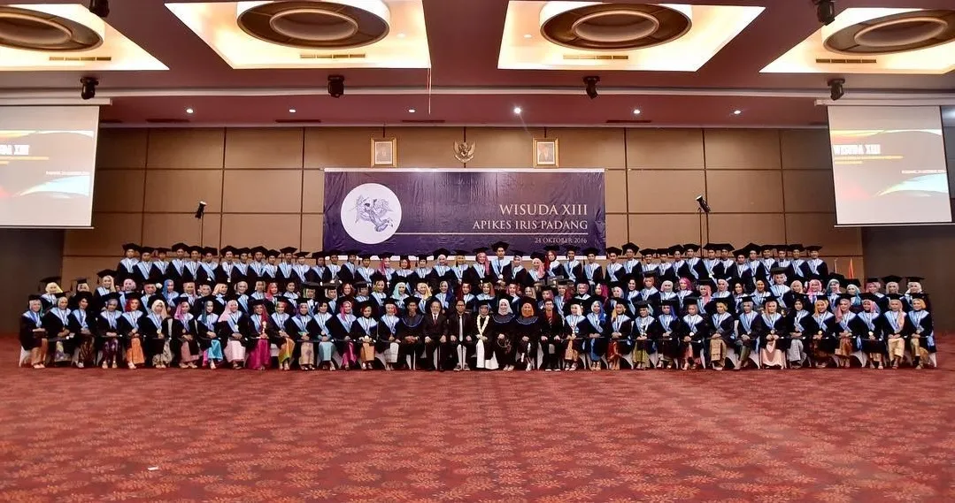 Banner image from the Akademi Perekam dan Informasi Kesehatan IRIS website