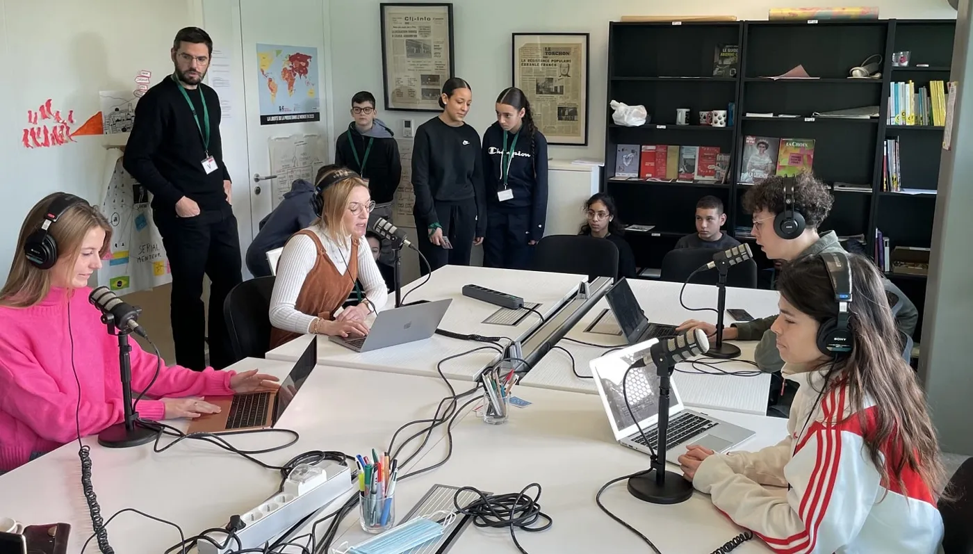 Banner image from the Centre de Formation des journalistes website