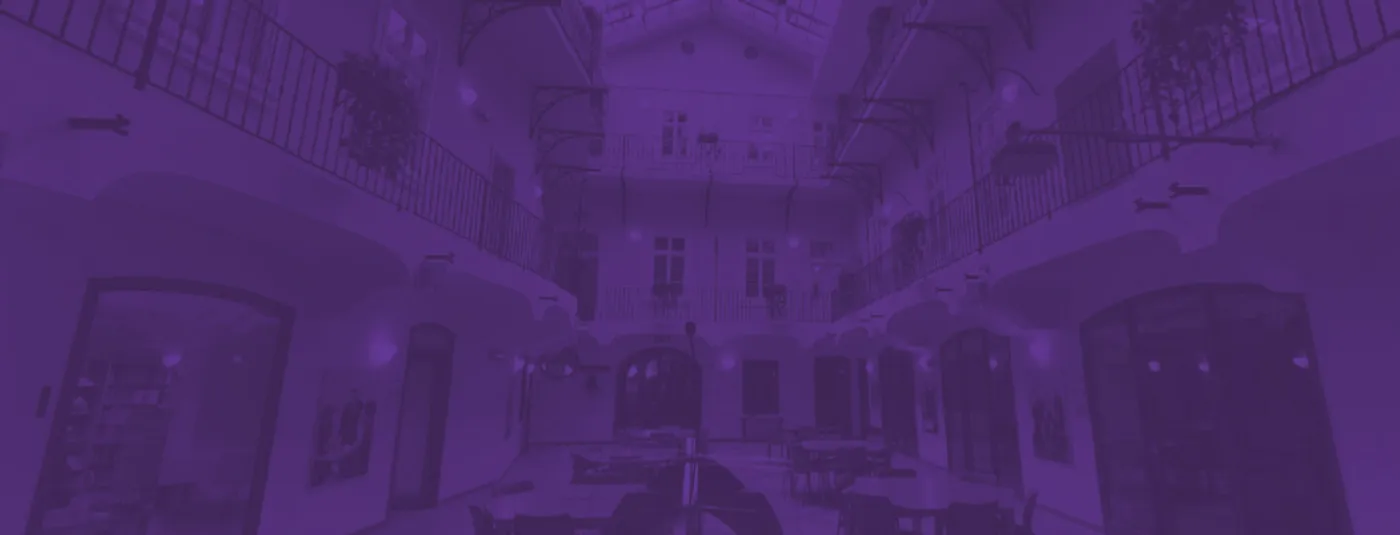 Banner image from the CEVRO University website