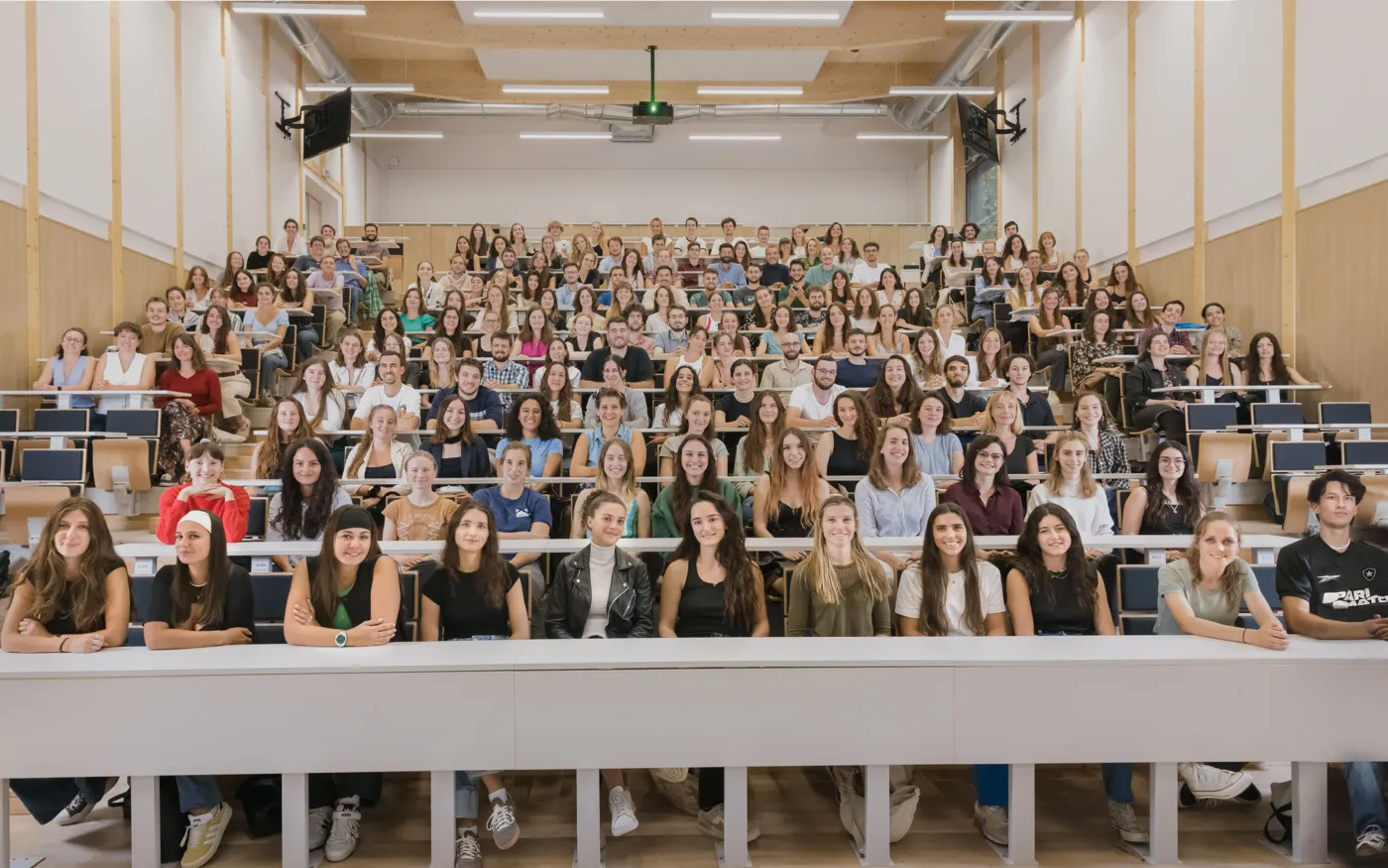 Banner image from the École Nationale Vétérinaire d'Alfort website