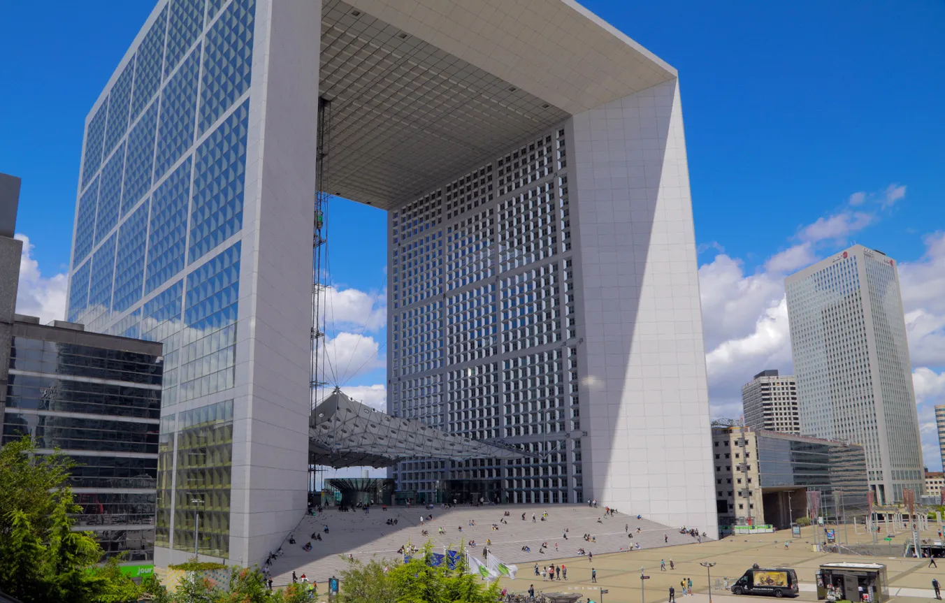 Banner image from the IESEG School of Management website