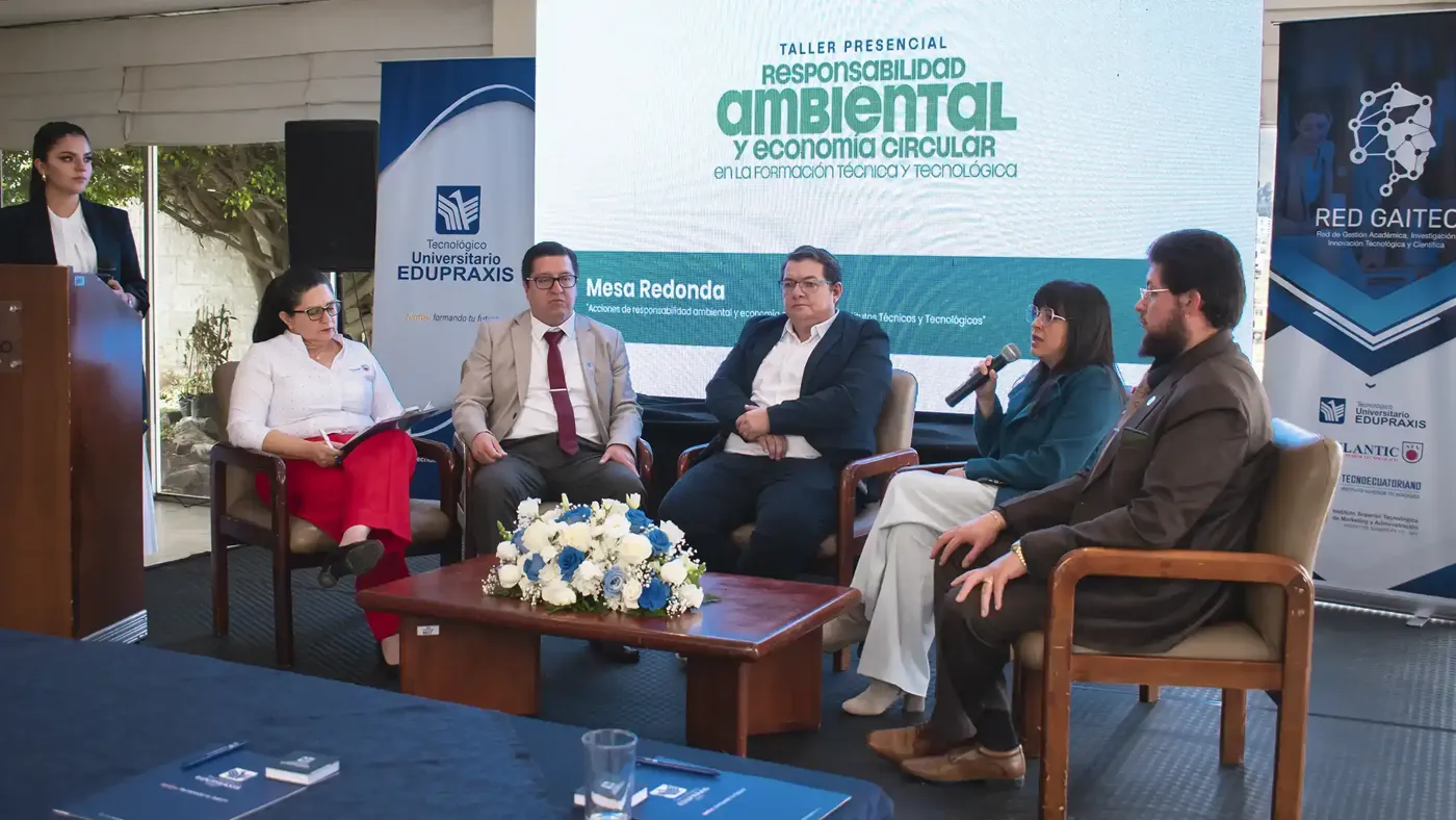 Banner image from the Instituto Superior Tecnológico Edupraxis website