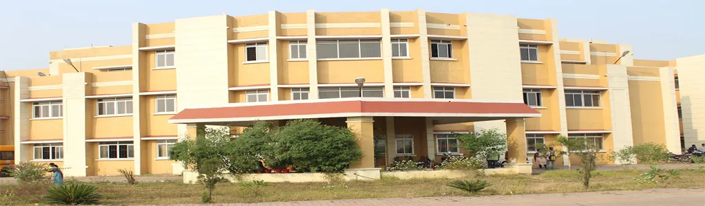 Banner image from the Kushabhau Thakre Patrakarita Avam Jansanchar University website