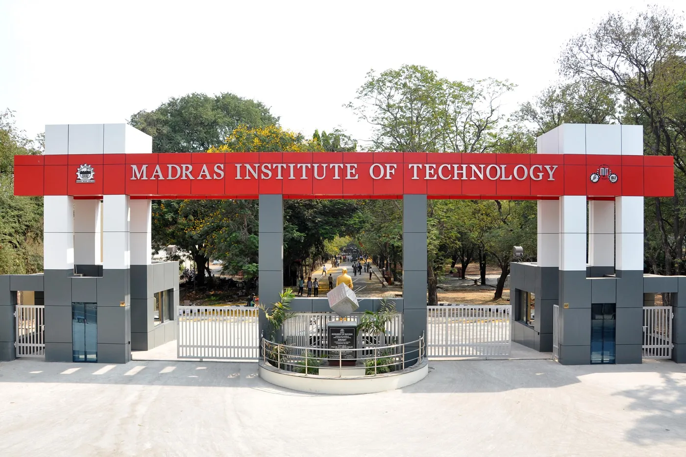 Banner image from the Madras Institute of Technology website