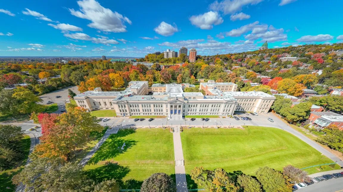 Banner image from the Marianopolis College website