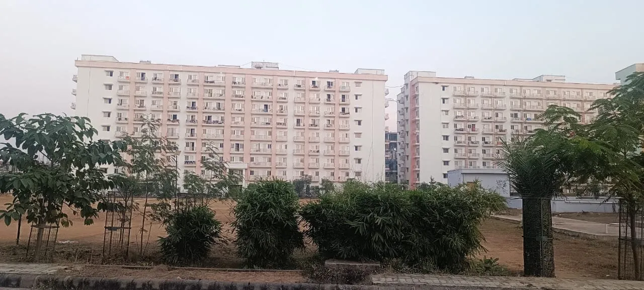 Banner image from the Medinirai Medical College and Hospital, Palamu website