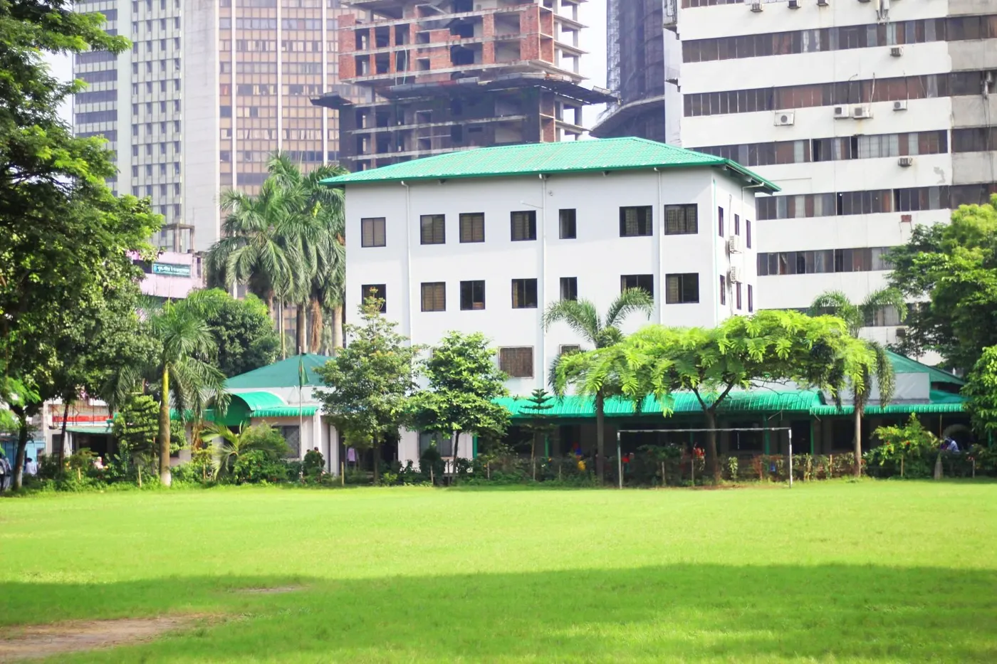 Banner image from the Notre Dame University Bangladesh website