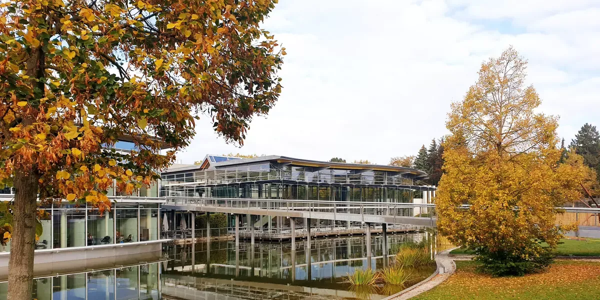 Banner image from the OTH Regensburg website