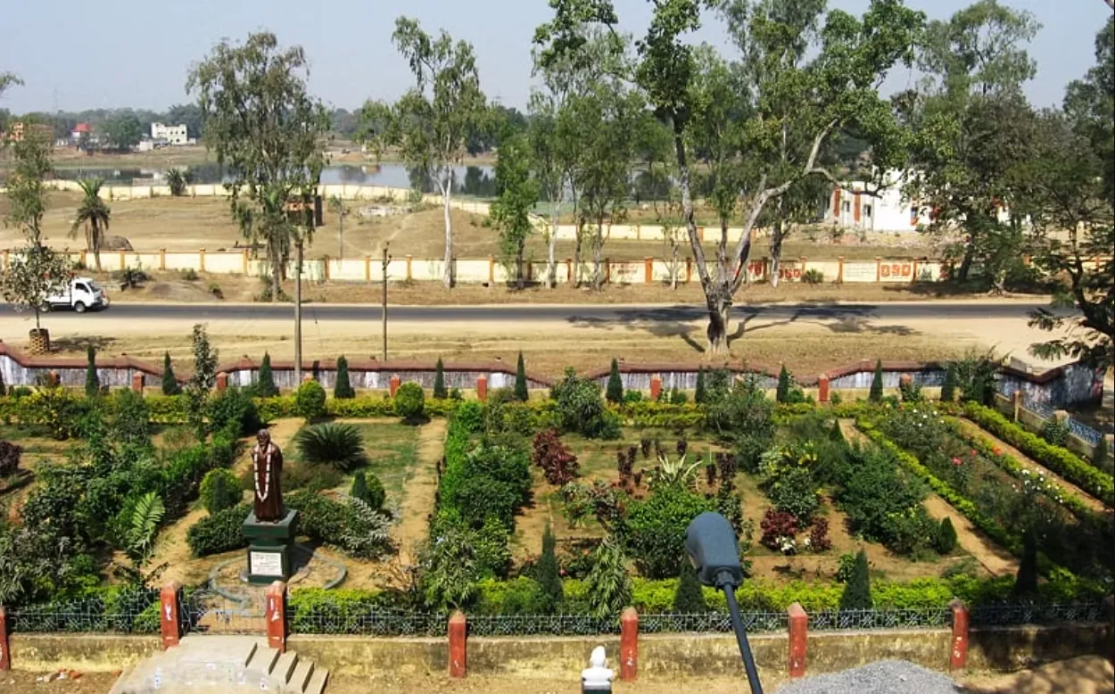 Banner image from the Raghunathpur College website