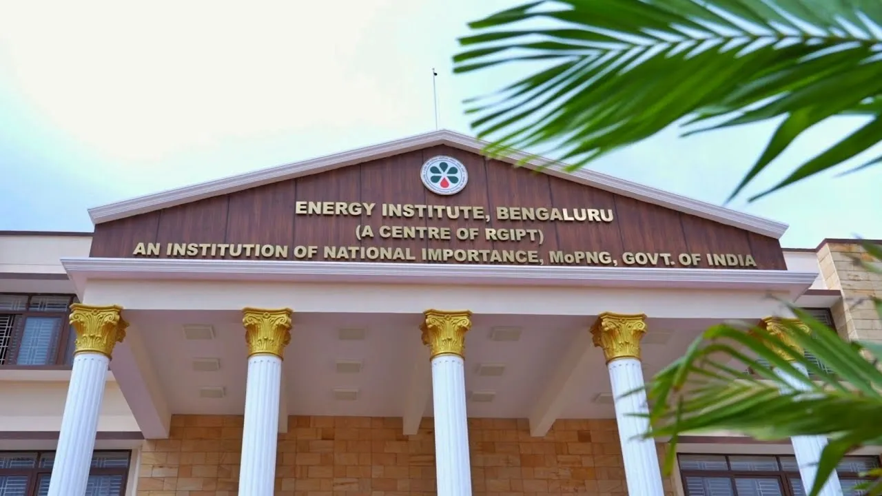 Banner image from the Rajiv Gandhi Institute of Petroleum Technology website