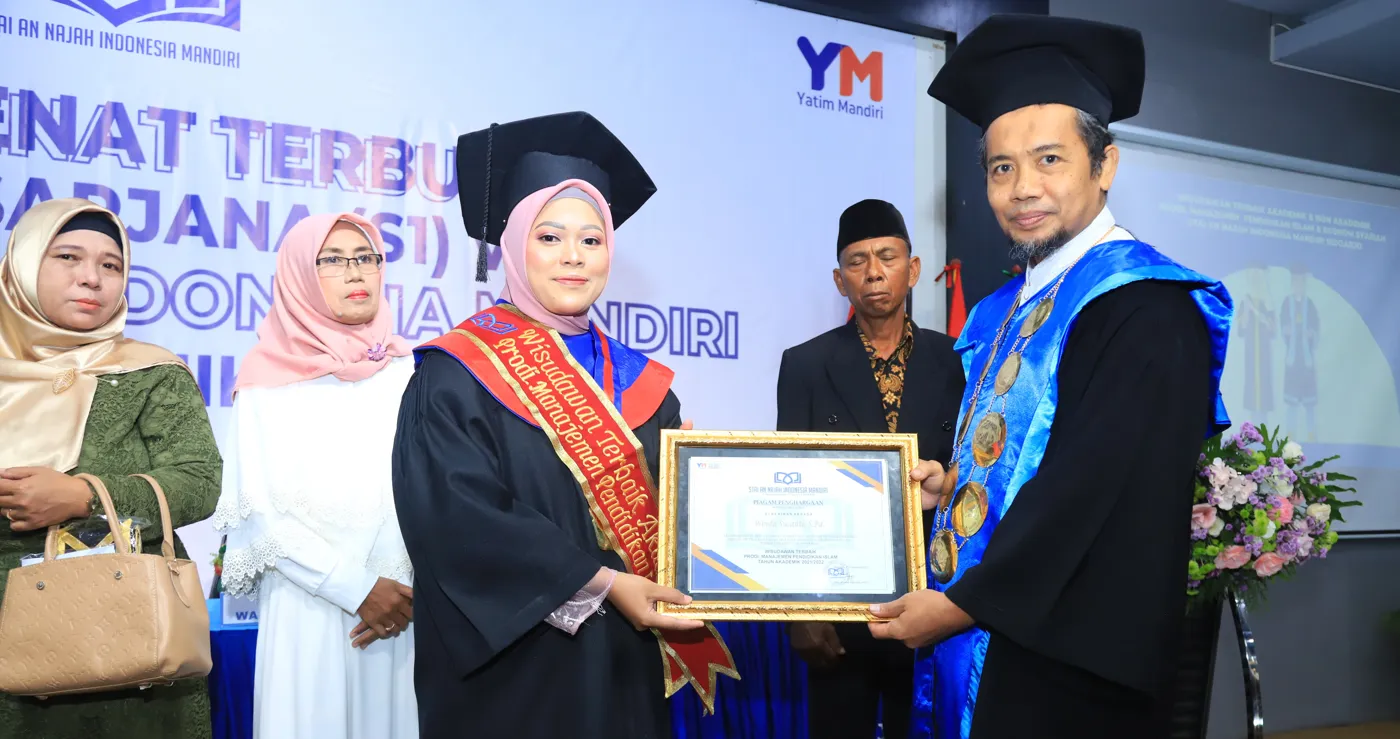 Banner image from the Sekolah Tinggi Agama Islam An-Najah Indonesia Mandiri Sidoarjo website