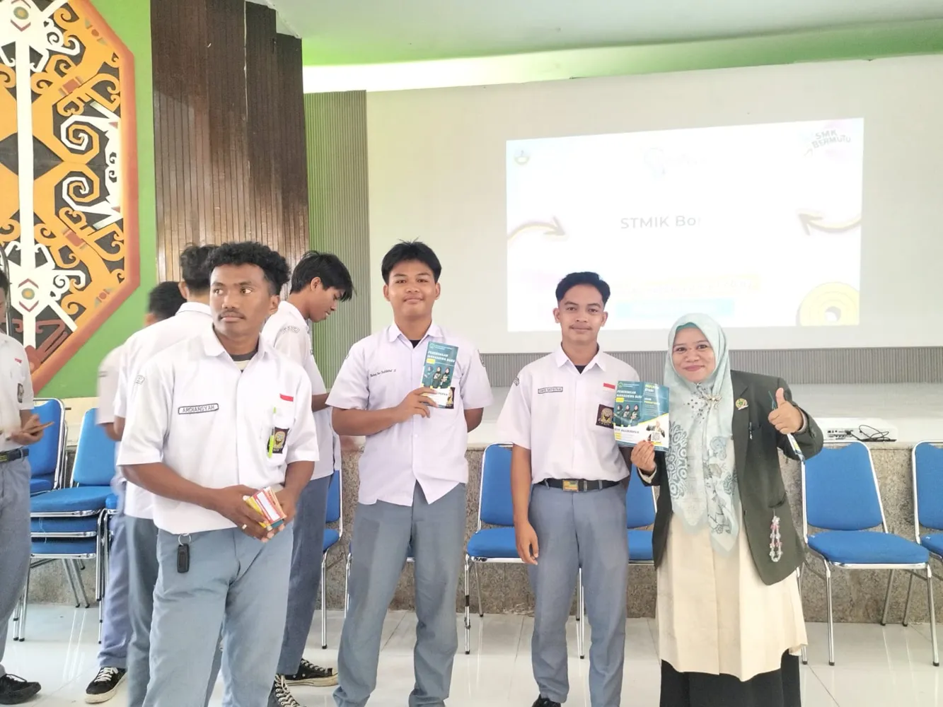 Banner image from the Sekolah Tinggi Ilmu Tarbiyah Balikpapan website