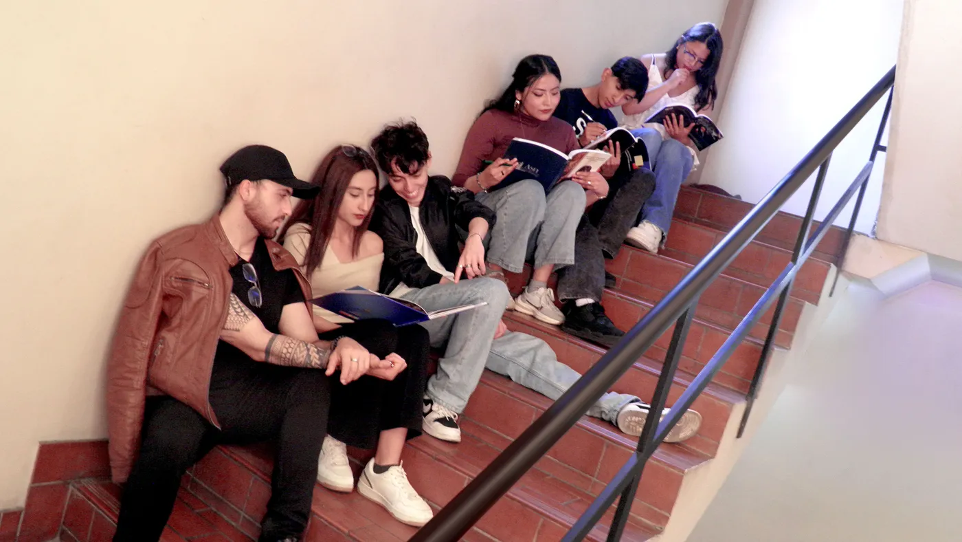 Banner image from the Universidad Real website