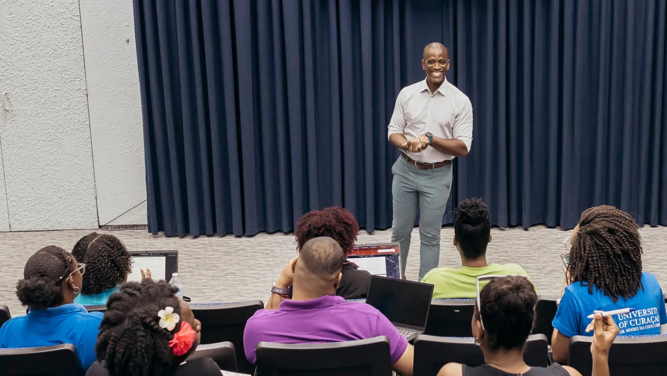 Banner image from the University of Curaçao website