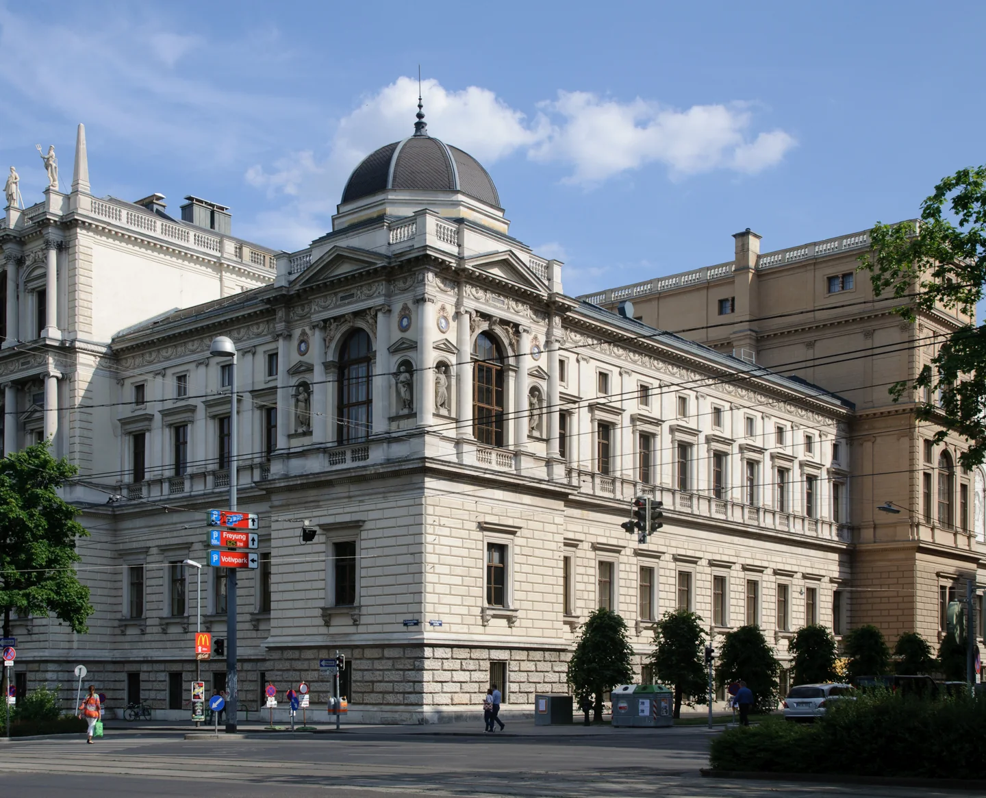 Northwestern corner of the University of Vienna main building