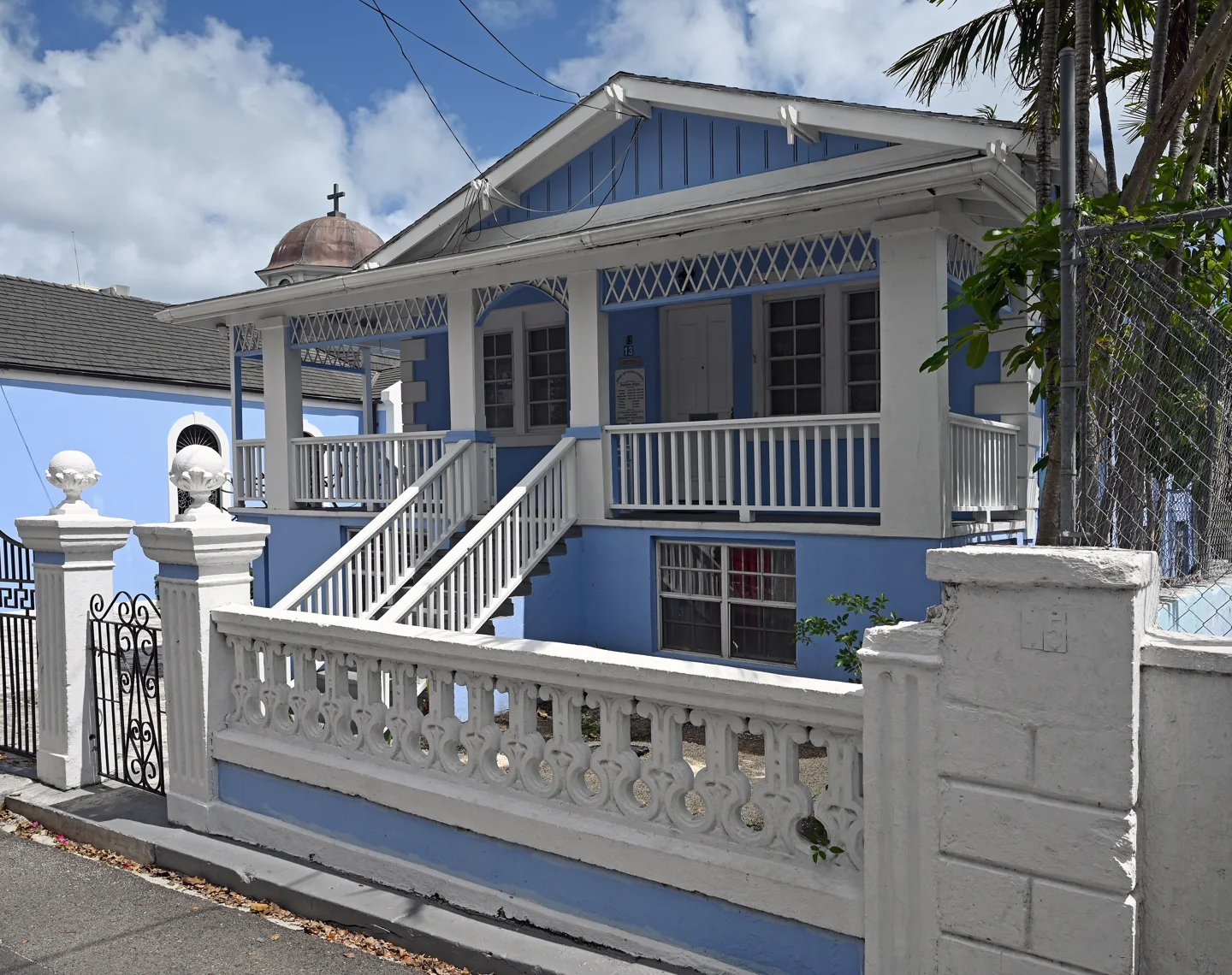 House on West Street in Nassau