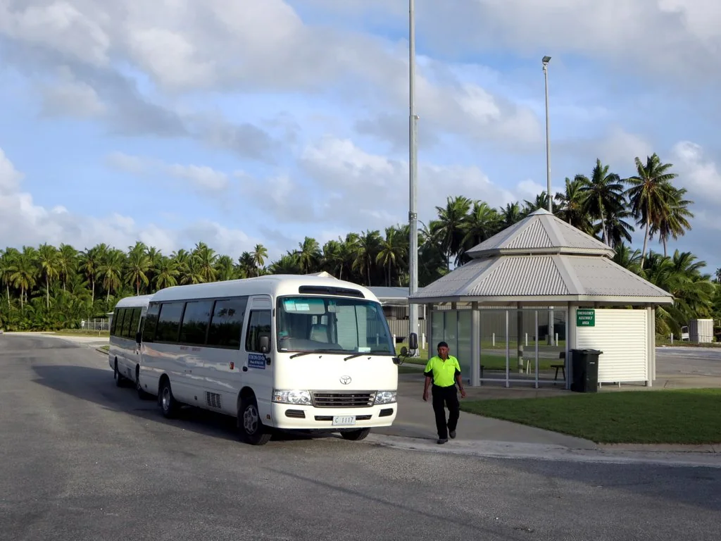 A ferry-connection bus beside the West Island waterfront in 2015