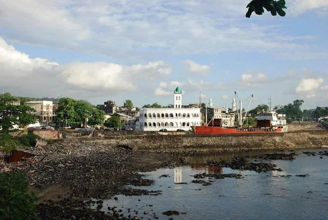 Moroni harbour bay and the central mosque on Grande Comore