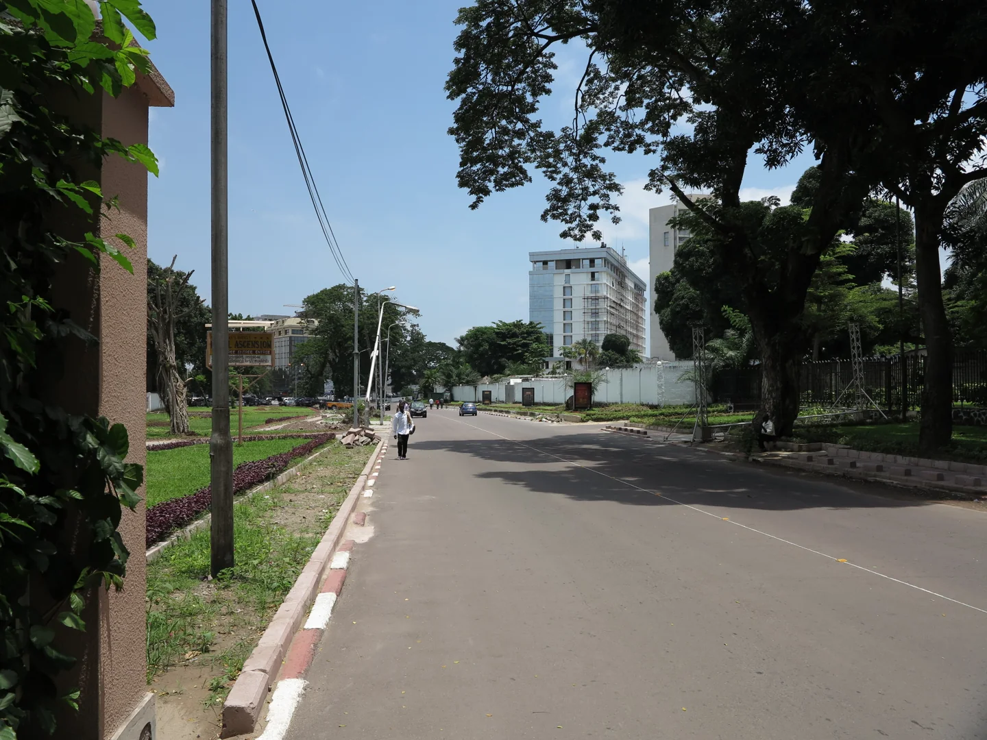 A street along Boulevard Colonel Tshatshi in Gombe, Kinshasa